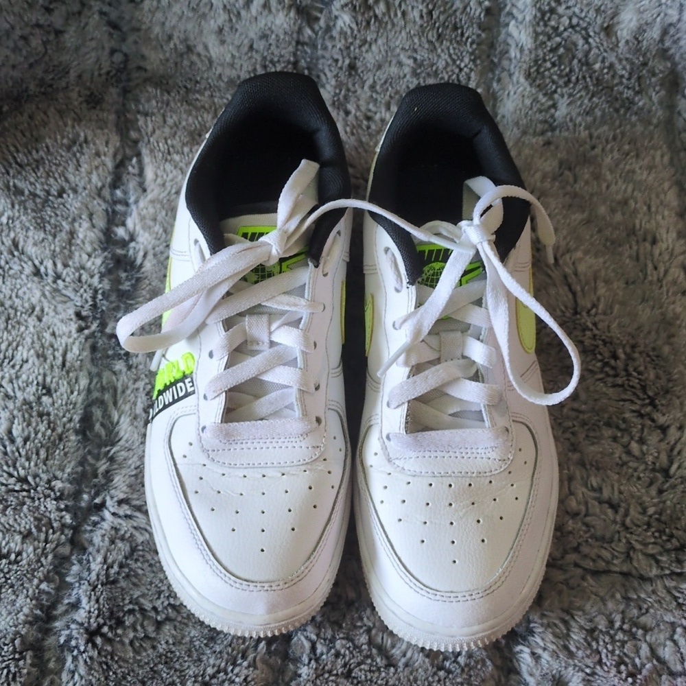 Nike Air Force 1 Low Worldwide sz 5.5Y CK6924-101 - Picture 5 of 8